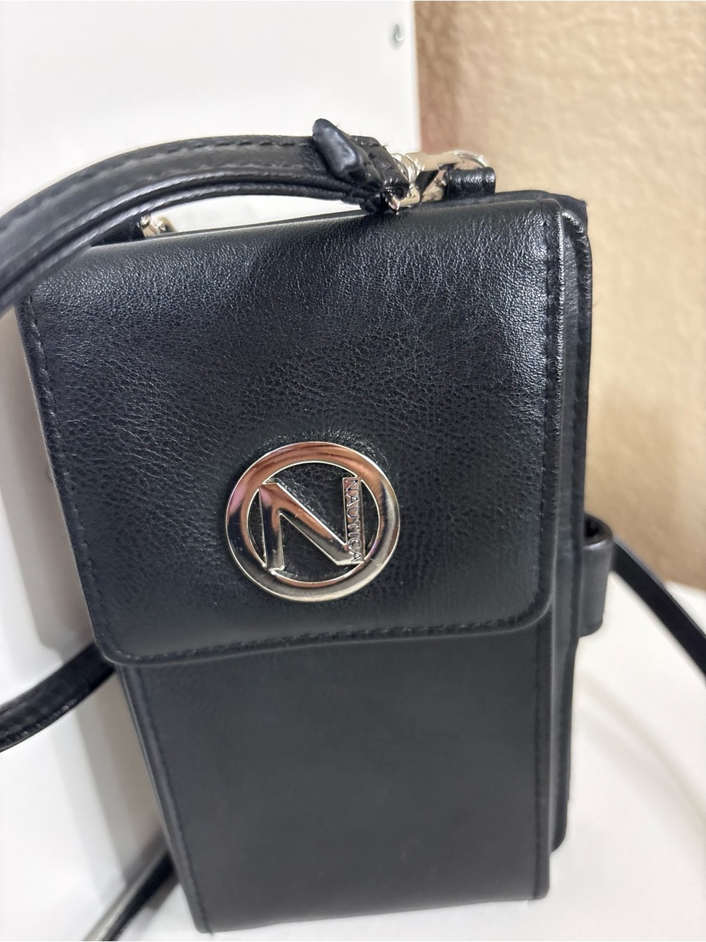 Nautica RFID Crossbody Wallet Phone Purse Black Vegan Leather Tech Bag